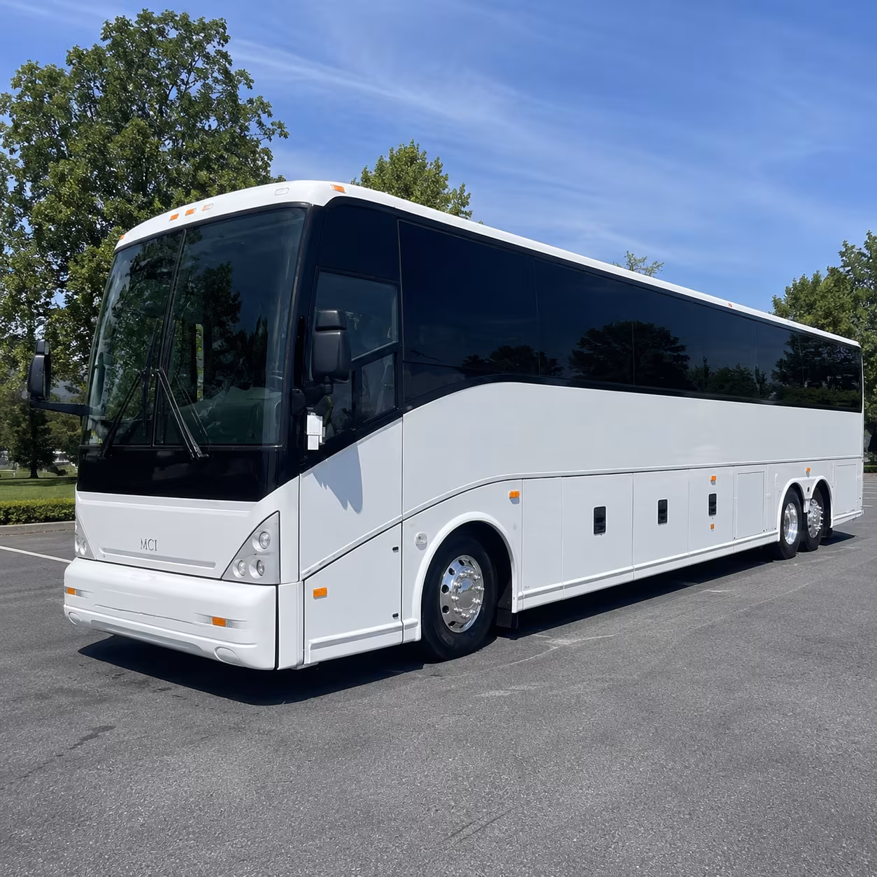 shuttle services for airline crews and airport staff in fort smith