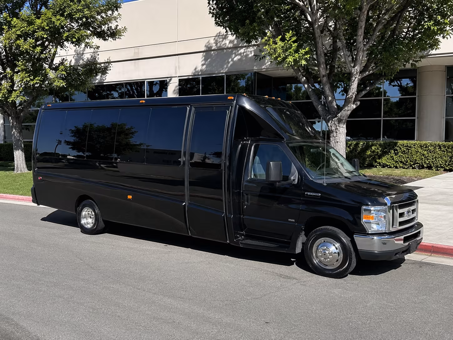 why book winery and brewery tours through fortsmithshuttlebusrentals com